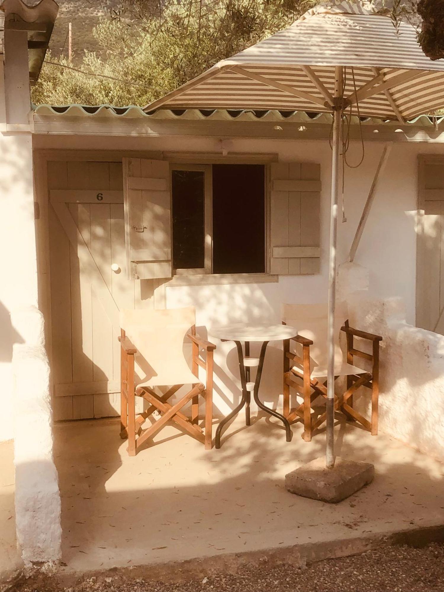 Barreira Beachfront Rooms 6 Kalamata Extérieur photo